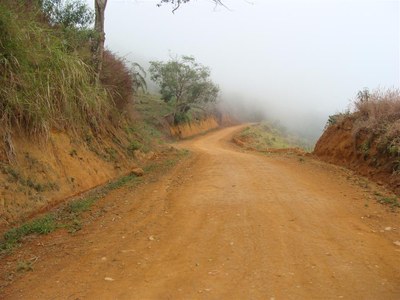 Estrada Manhumirim à BR 116 em São João do Manhuaçu.