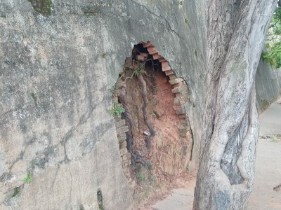 Rua Vila Isabel muro