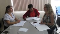 Comissões da Câmara reunidas nesta manhã (03/09), estudando os projetos de lei em tramitação na Casa