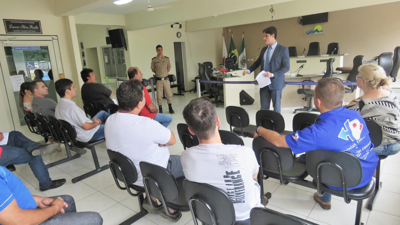 Sociedade dialoga sobre a atitude de alguns frequentadores de bares e o que fazer