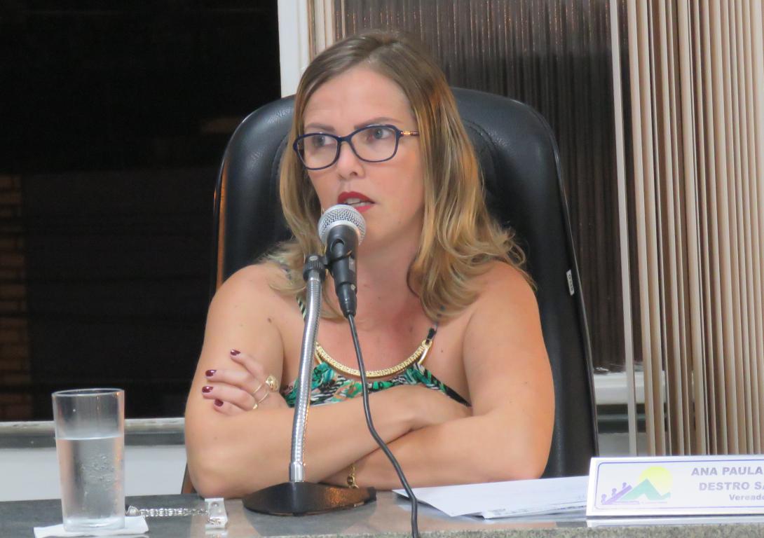 Vereadora Ana Paula explicou porque não falou na audiência pública sobre o Código Tributário